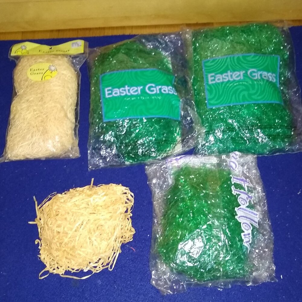 Green & beige Plastic Easter Grass x 3 Packages + free